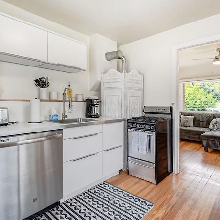 Vintage Tiny House CUTE 1BDRM Big Appeal Villa Colorado Springs Eksteriør billede