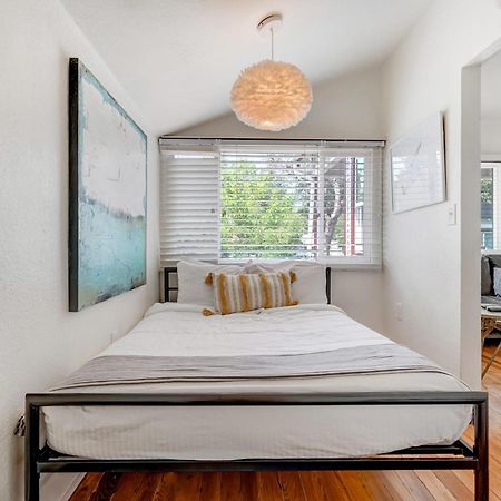 Vintage Tiny House CUTE 1BDRM Big Appeal Villa Colorado Springs Eksteriør billede