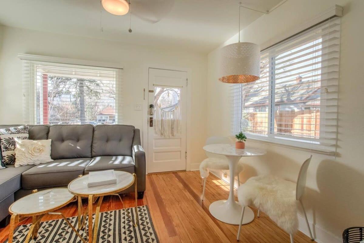 Vintage Tiny House CUTE 1BDRM Big Appeal Villa Colorado Springs Eksteriør billede